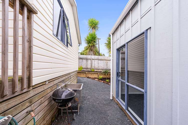 90 Alcoba Street Kamo_12