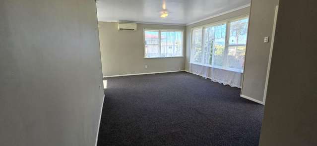 13 Garrick Place Pukehangi_3