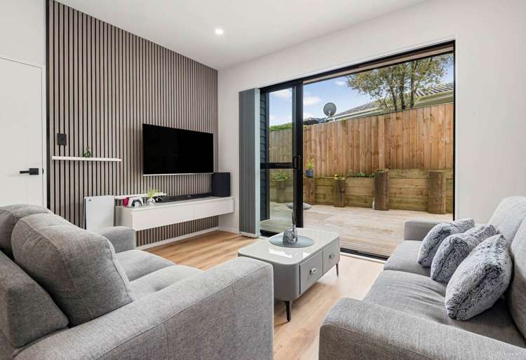 8B Hobart Crescent_0