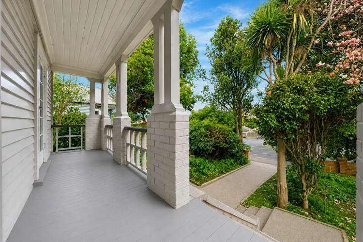 590 Mount Albert Royal Oak_1