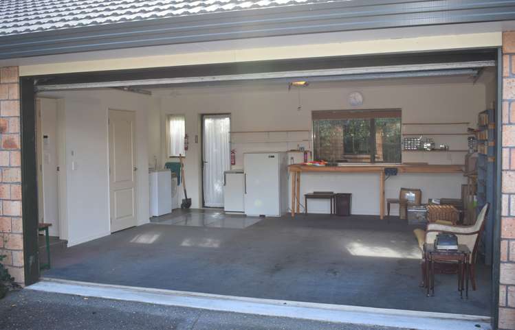 2 West Peak Way Otaki_14