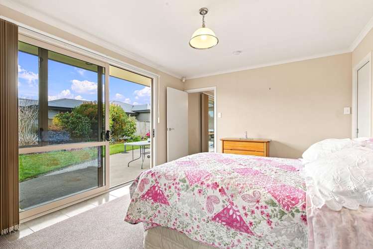 9 Magnolia Rise Waipahihi_19