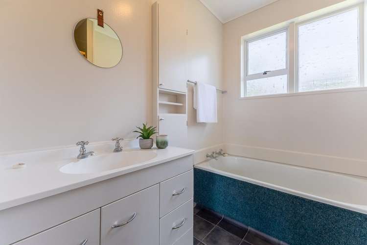 13 Hicks Crescent Waikanae Beach_17