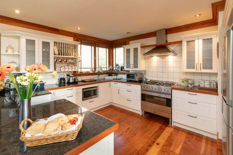 197 Main Road Tawa_5