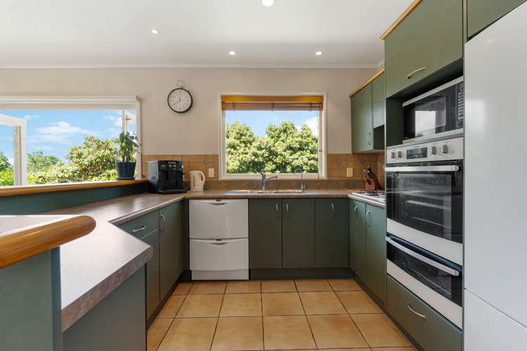 99 Lake Crescent Hamilton Lake_5