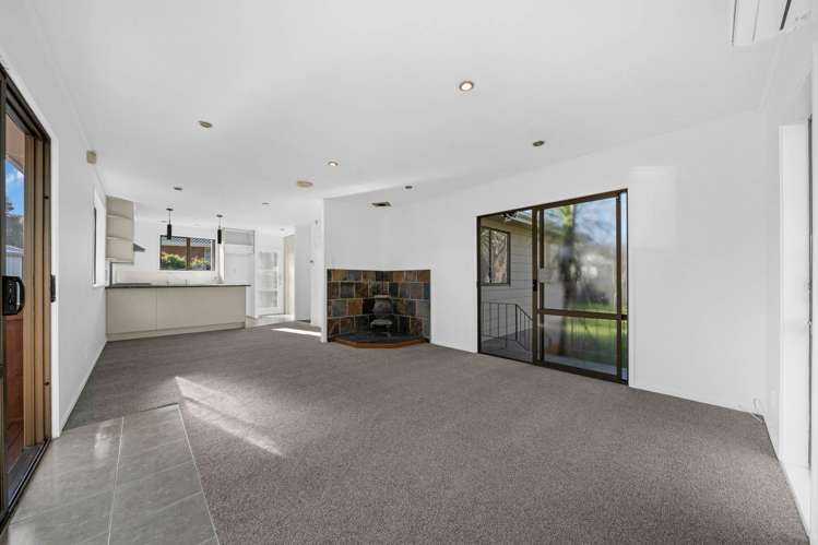 6 Redcrest Avenue Red Hill_3