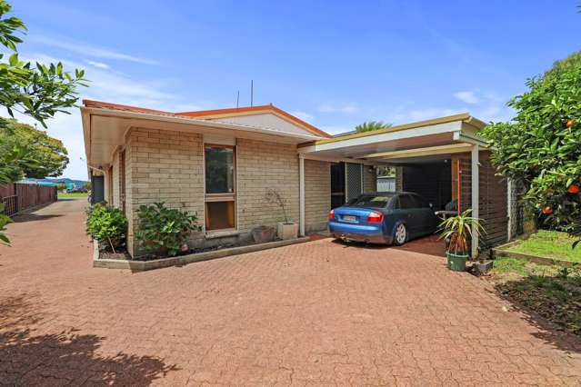 63b Ranolf Street Victoria_1