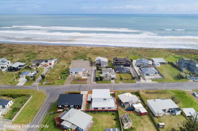 29a Marine Parade South Foxton Beach_4