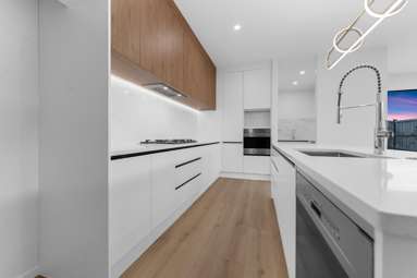 1 BATHURST CRESCENT_4