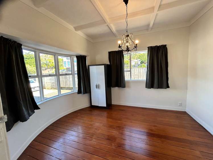 4 Hallam Street Mount Albert_12