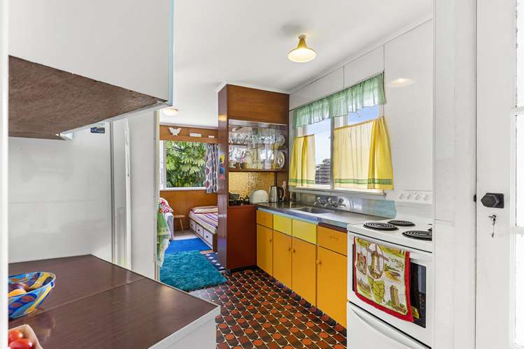 193 Godley Road Titirangi_13