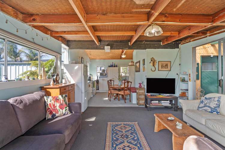 360 Main Road Tairua_16