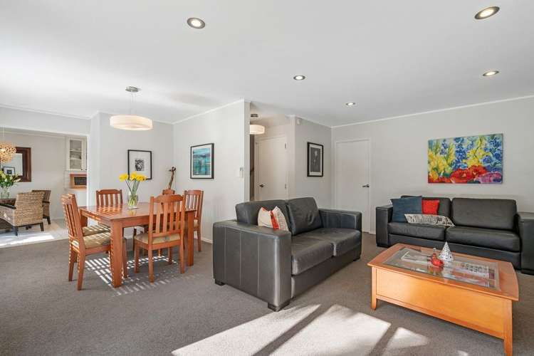 2/116 Maskell Street St Heliers_11