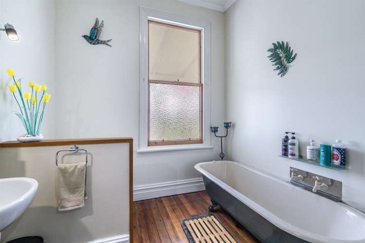 29 Oxford Street Gore Surrounds_13