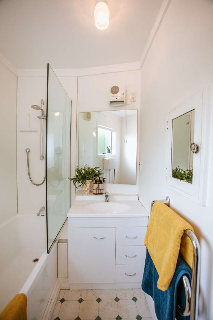 21 Gunn Road Albert Town_15