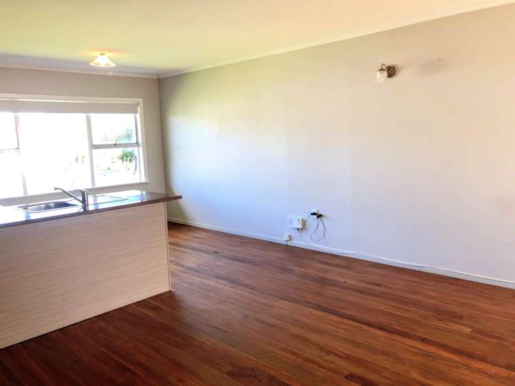 9/3 Rocklands Avenue Mt Eden_2