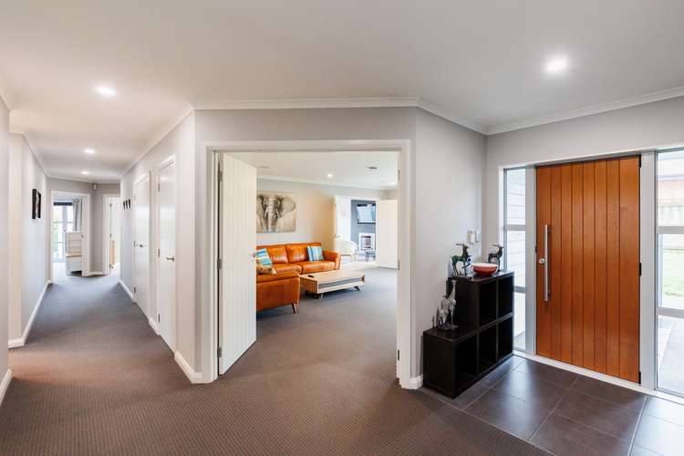 7 Galea Grove Kelvin Grove_1