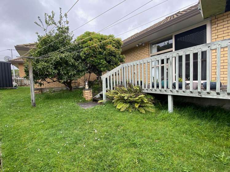 2/10 Clevedon Road Papakura_12