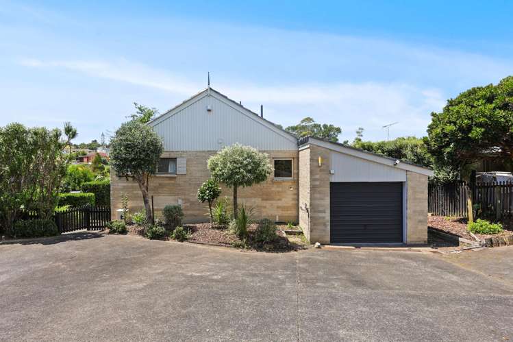 2/30 Curacao Place_0