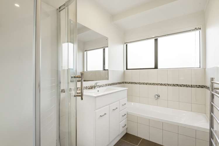 2/17 Drome View Place Beach Haven_13