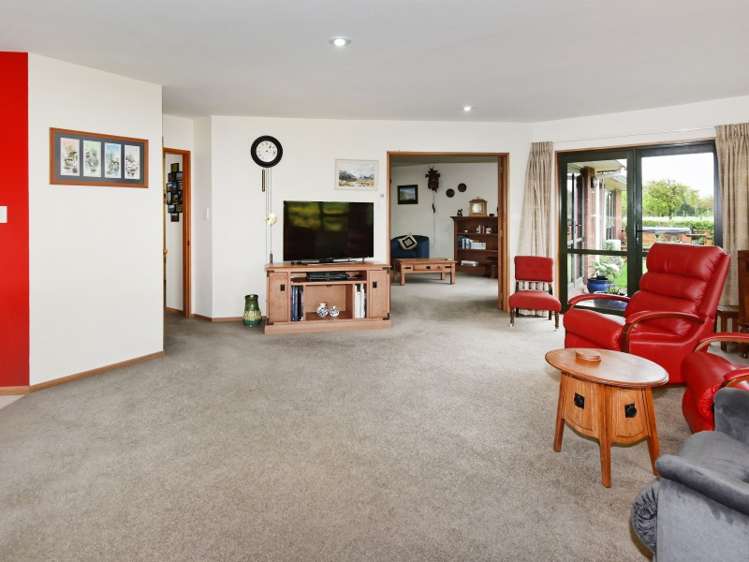 18 Devon Crescent Darfield_5