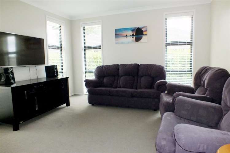 12 Galloway Crescent Pyes Pa_3