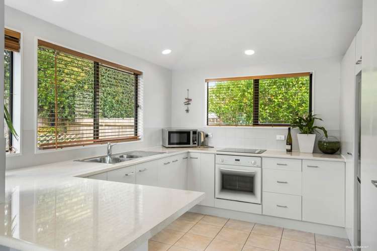 1 Gilshennan Valley Red Beach_8