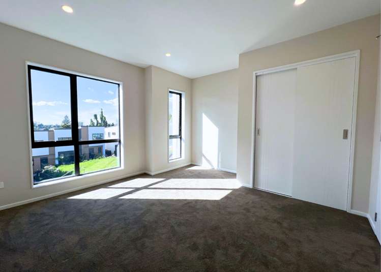 42 Don Oliver Lane Glen Eden_13