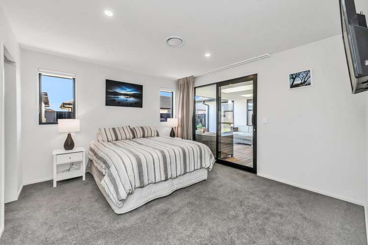 72 Halpin Drive Lincoln_13