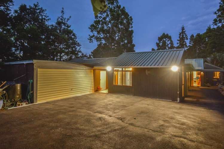 41 Tane Road Laingholm_17