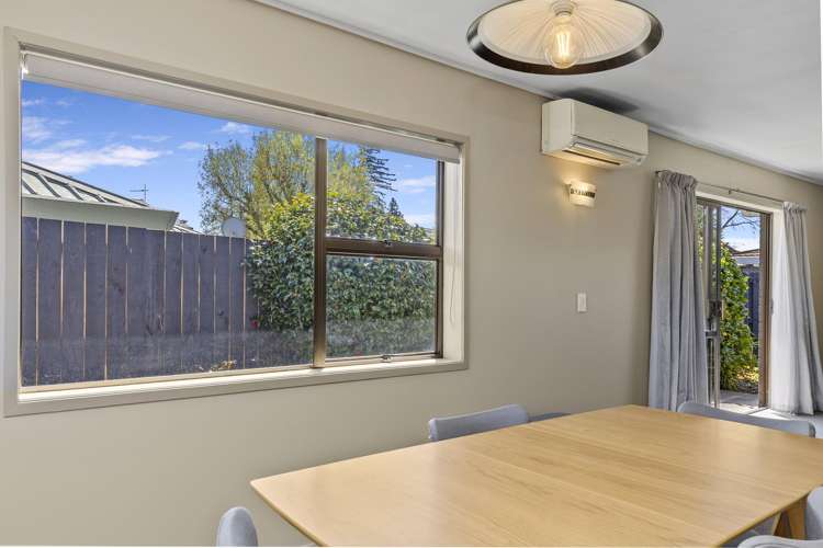 2/7 Kathleen Place Rainbow Point_14