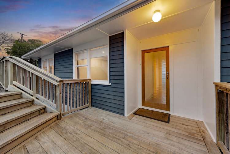 190 Golf Road Titirangi_16