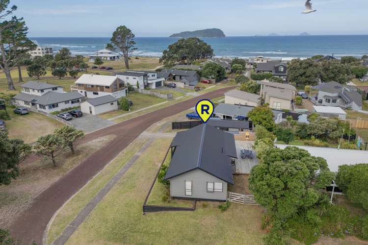2 Prescott Place Pauanui_4