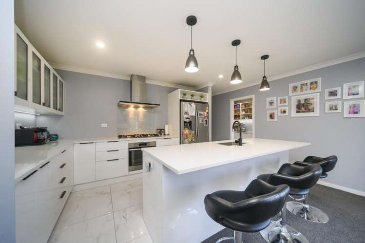 126 Johnstone Drive Fitzherbert_6