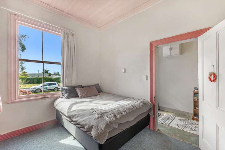 83 Orlando Street Stratford_12