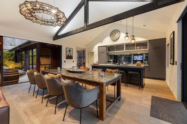 7 Reading Court Jacks Point_9