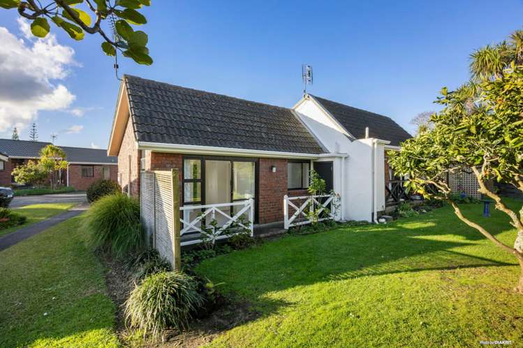 8 Fantail Court Orewa_3