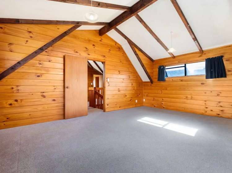 74 Iles Road 1095_8