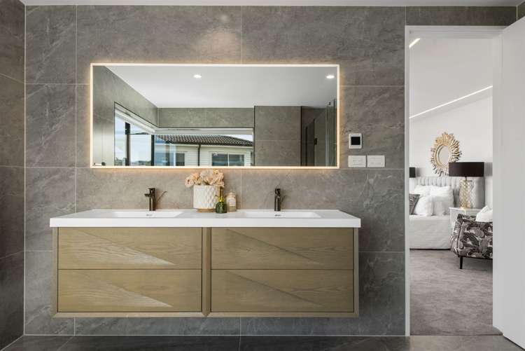 17c Heathcote Road Castor Bay_19