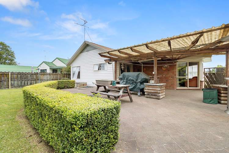 14 Taksan Place Pukete_14