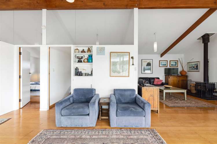 223 Beach Road Akaroa_10