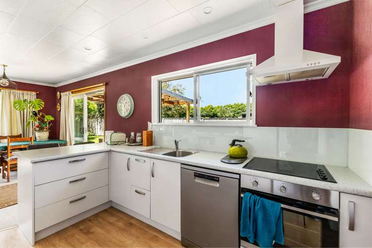 21 Pararewa Drive Whalers Gate_11