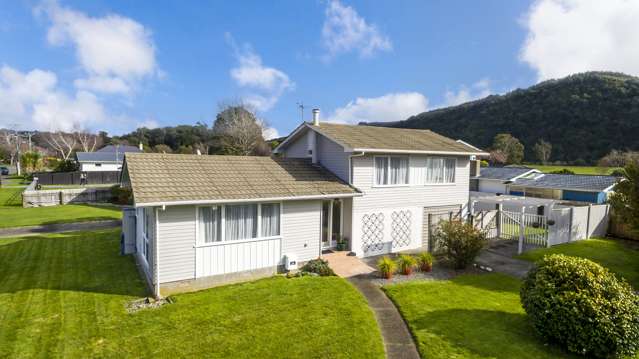 1 Moehau Grove Trentham_1