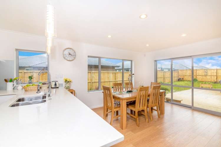 12 Iwinuku Crescent Wattle Downs_7