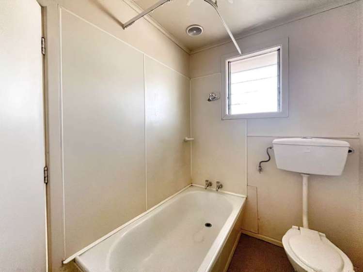 1/10 Athens Road Onehunga_8