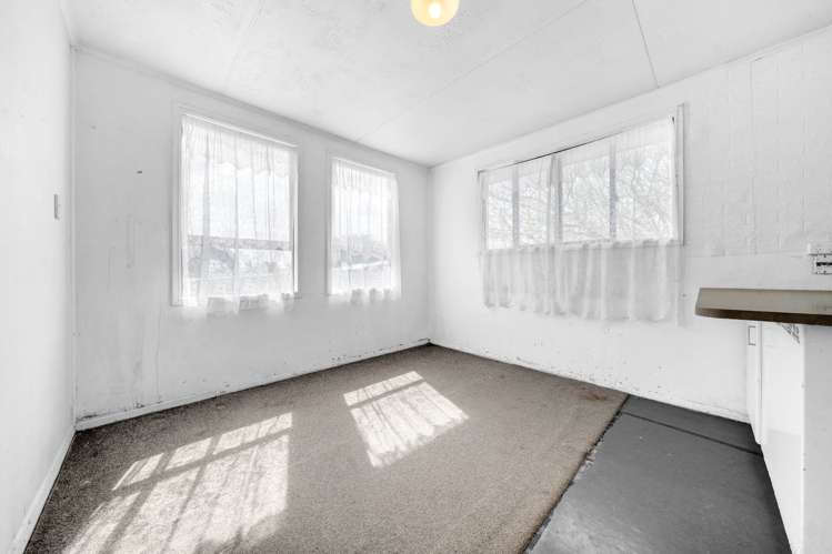 167 Preston Road Otara_9