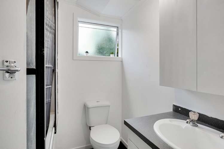 9 Madison Place Dinsdale_17