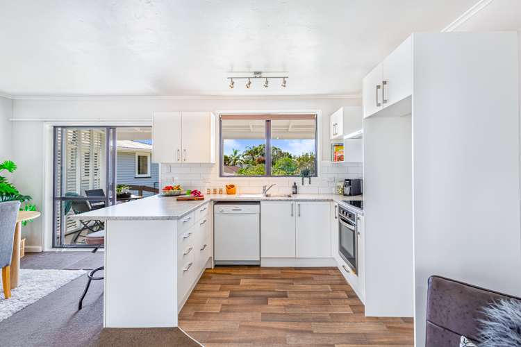 15 Statesman Street Henderson_22