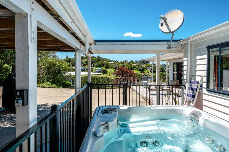 18 Marama Avenue Surfdale_16