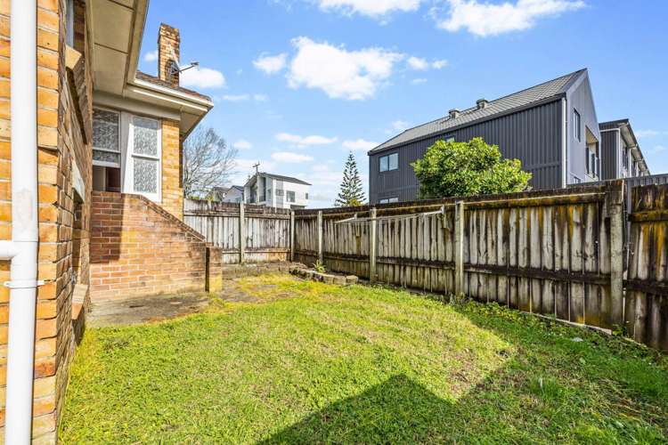 4039 Great North Road Glen Eden_9